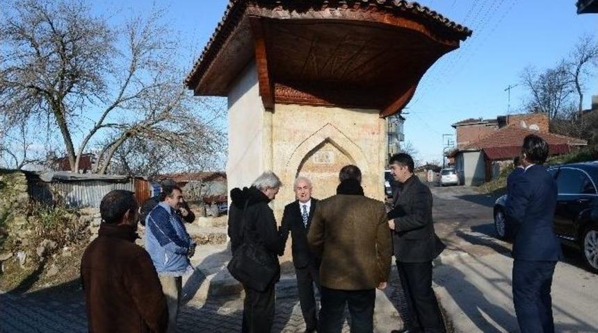 Tarihi &Ccedil;eşmeler Suyla Buluştu