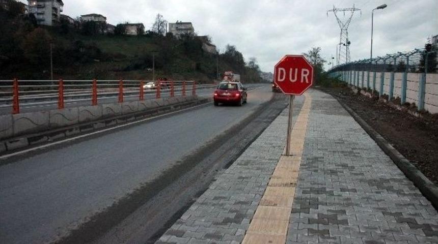 G&ouml;rme Engellilerin Yoluna Dikilen &ldquo;dur&rdquo; Tabelası Herkesi Şaşırttı