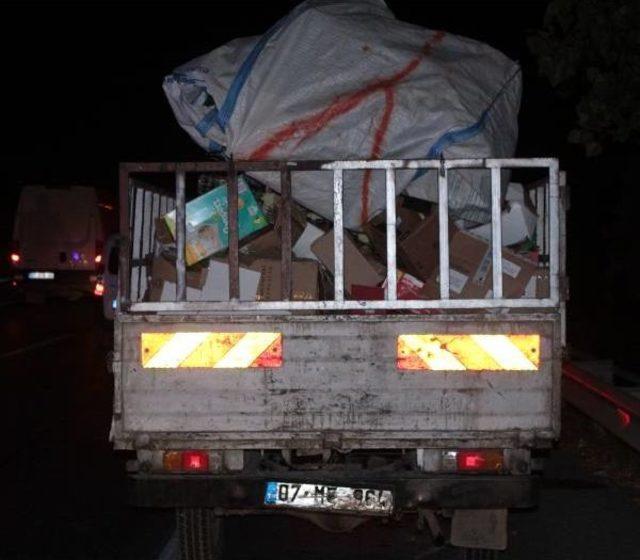 Kamyonetle Çarpışan Motosikletin Sürücüsü Öldü