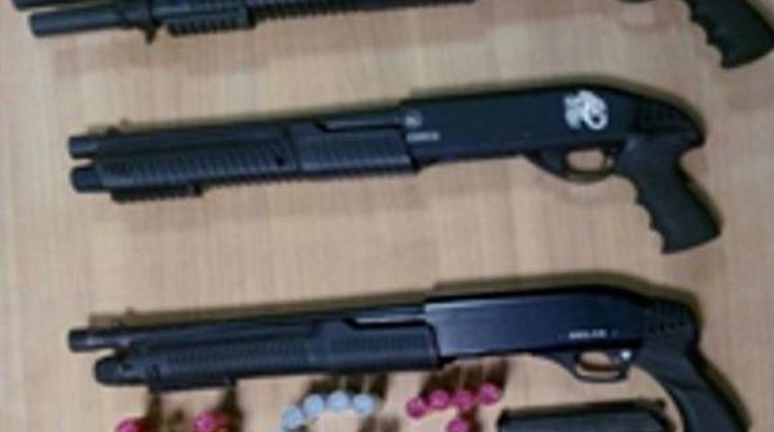 6 G&uuml;nde Aranan 13 Şahıs Yakalanırken 8 Tabanca Da Ele Ge&ccedil;irildi