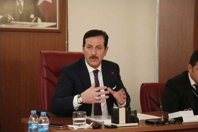 İlkadım&rsquo;da Tartışmalı Meclis Toplantısı 2