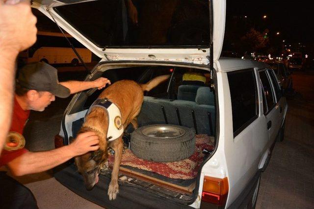 Bursa&rsquo;da Huzur Operasyonunda 8 G&ouml;zaltı 1