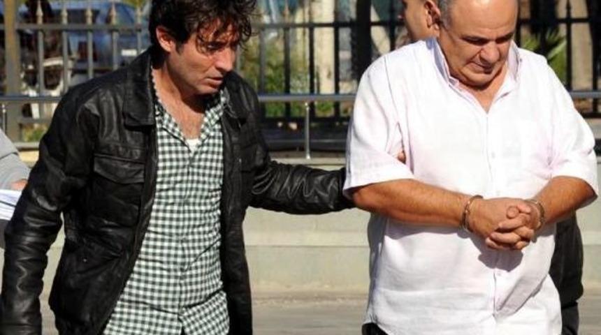 TURİSTLERİ İLA&Ccedil;LI SUYLA SOYDU