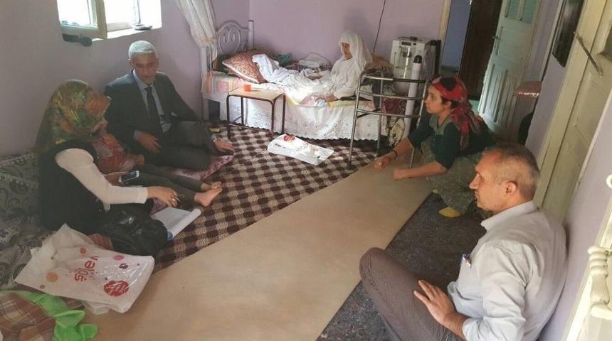 M&uuml;d&uuml;r Bildirici&rsquo;den Yaşlılara Ziyaret