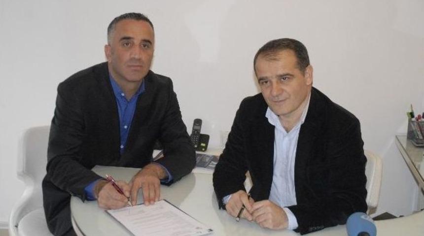 Memur-sen Ve Amerikan K&uuml;lt&uuml;r Dil Okulu Arasında Protokol İmzalandı