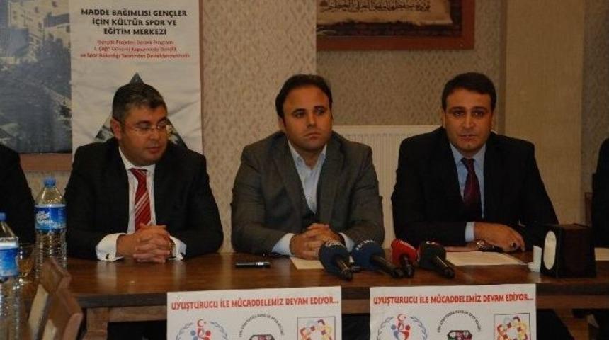 Spor Kul&uuml;b&uuml;nden Uyuşturucu İle M&uuml;cadele Projesi