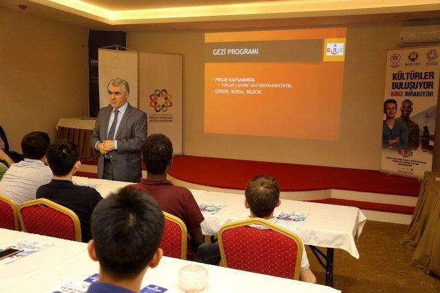 İhl&acirc;s Vakfı G&ouml;n&uuml;llerde &lsquo;biriz&rsquo; Bırakacak. 3