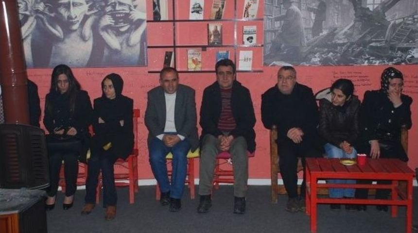 Batman&rsquo;da Dbp&rsquo;li Belediye Başkanı Ve 8 Kişi G&ouml;zaltına Alındı