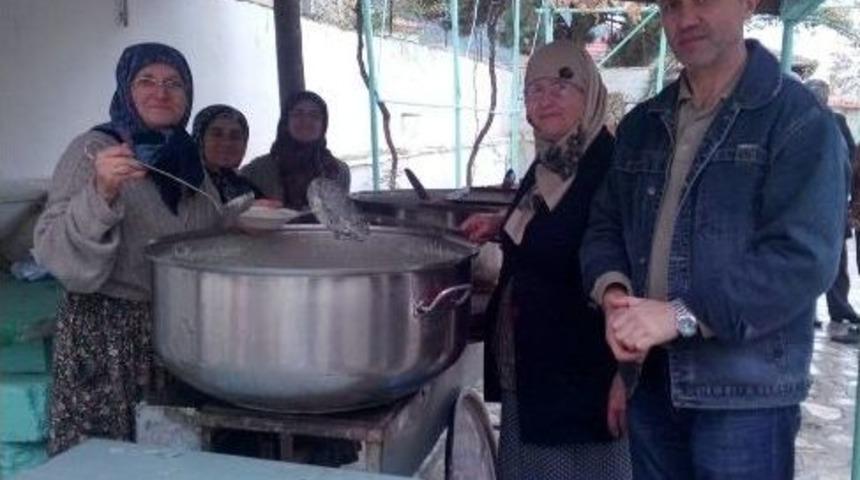 Honazlı Muhacirlerden Aşure Hayrı