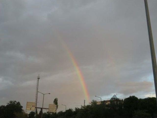 İstanbullulara G&ouml;kkuşağı S&uuml;rprizi 1