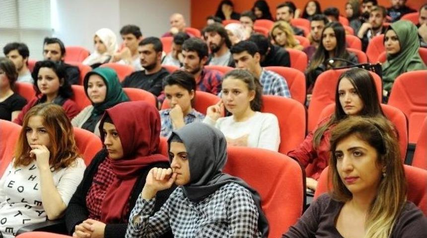 &ldquo;hz. Peygamber Sonrası M&uuml;sl&uuml;manların İdaresi&rdquo; Konferans&rsquo;ı Ger&ccedil;ekleşti