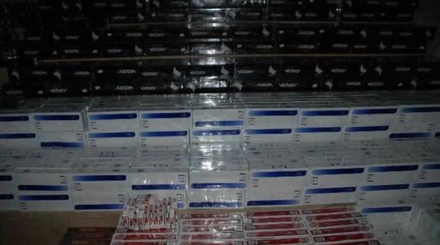 G&uuml;r&uuml;n&rsquo;de 10 Bin 100 Paket Ka&ccedil;ak Sigara Ele Ge&ccedil;irildi
