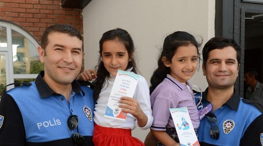 Bing&ouml;l Polisi,&ccedil;ocukları Broş&uuml;rle Uyardı
