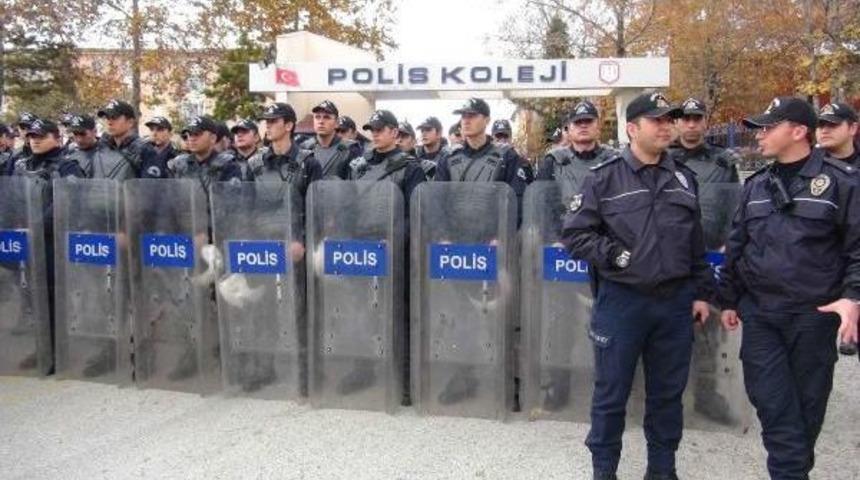 ANKARA'DA 'POLİS KOLEJLERİ KAPATILMASIN' EYLEMİ (1)