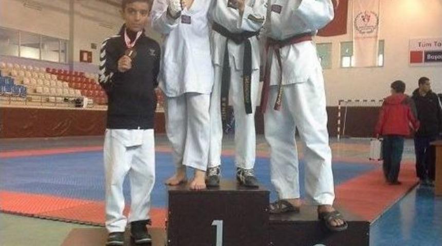 2015&rsquo;e Madalya İle Başladık