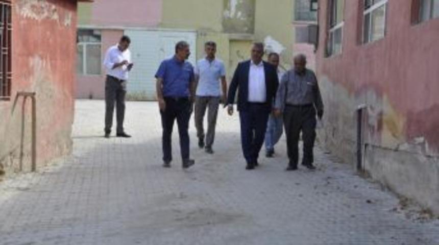 Akhisar&rsquo;da Altyapısı Tamamlanan Mahallelerde Sıra &Uuml;styapılarda