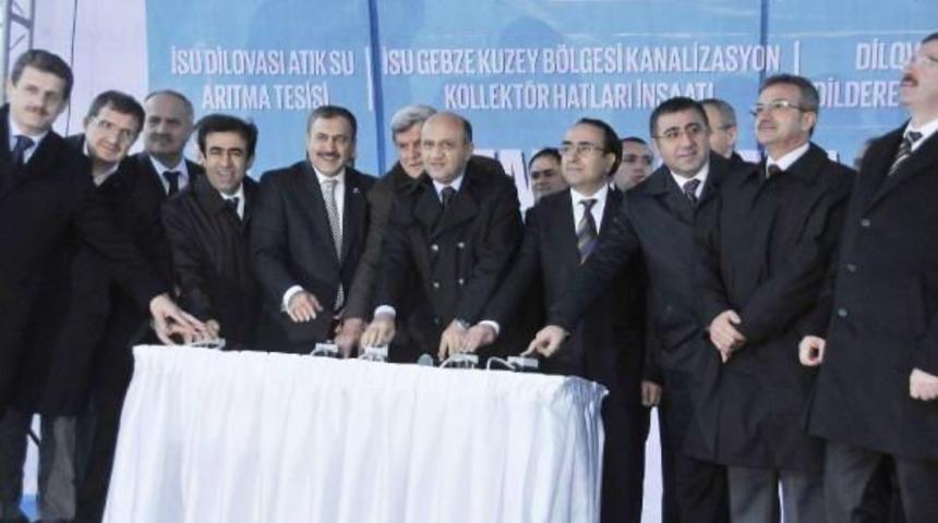 BAKAN EROGLU, 2 KANGAL KOPEĞİNİ CUMHURBASKANLIĞI KONUTUNA G&Ouml;NDERİYOR (3)