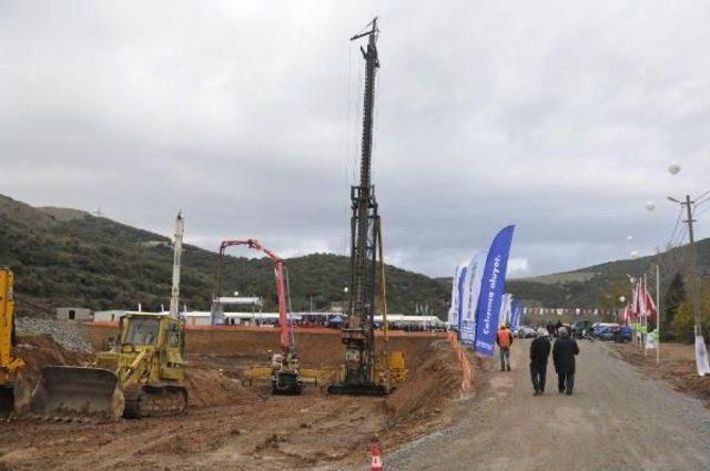 BAKAN EROGLU, 2 KANGAL KOPEĞİNİ CUMHURBASKANLIĞI KONUTUNA GÖNDERİYOR (3)