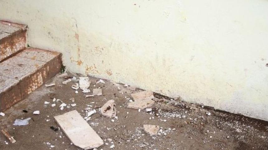 Hatay&rsquo;da 6 Eve Yıldırım D&uuml;şt&uuml;