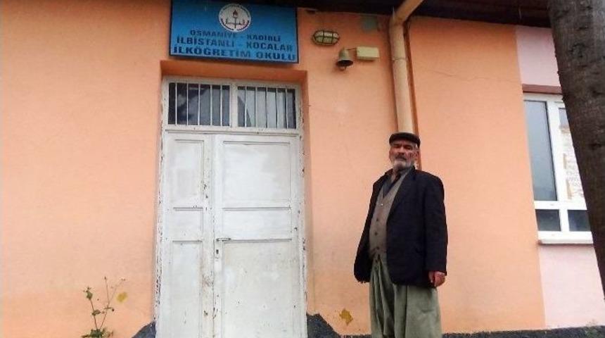 (&ouml;zel Haber) 60 Yıl &Ouml;nce Okudukları Okulda Yaşıyorlar