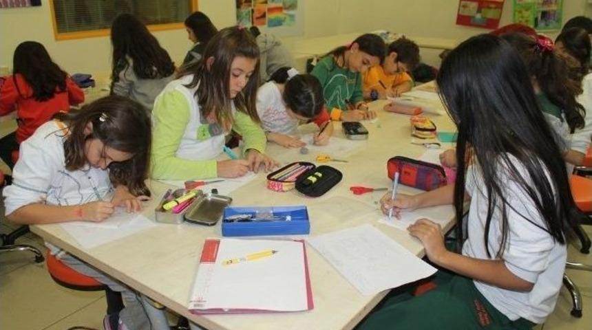 K&uuml;lt&uuml;rl&uuml; &Ouml;ğrenciler Kaat&rsquo;ı Sanatını &Ouml;ğreniyor