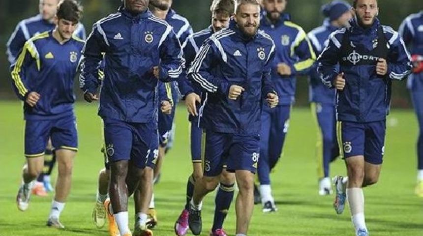 FENERBAH&Ccedil;E'DE SOW İLE EMENİKE İDMANA KATILDI