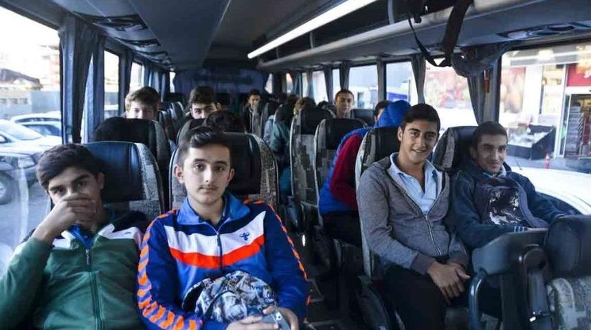 Maltepeli &Ouml;ğrencilere &Uuml;cretsiz Servis