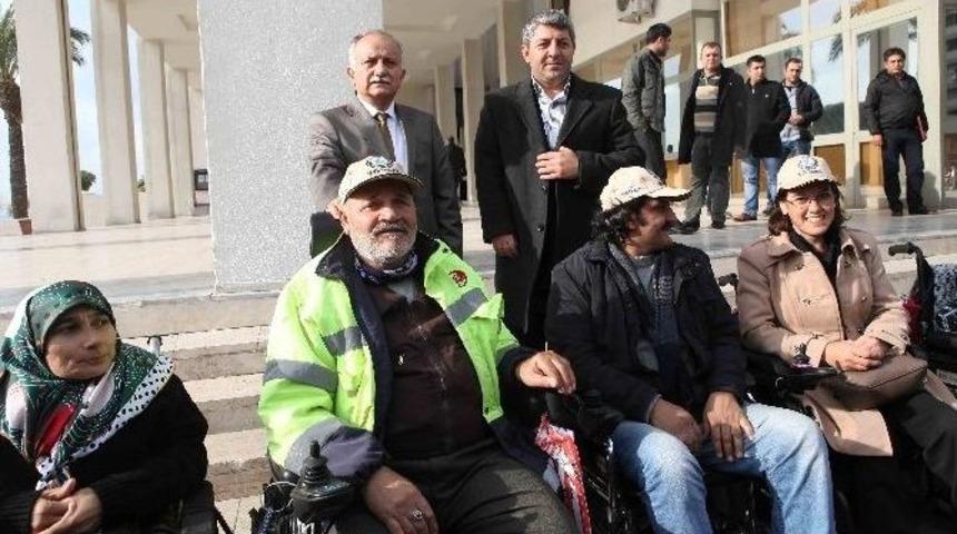 Karabağ Engelliler İ&ccedil;in D&uuml;ğmeye Bastı