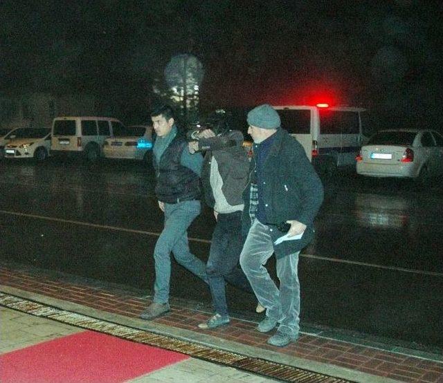 Karaman’da Kaçak 38 Tüfek Ele Geçirildi 2