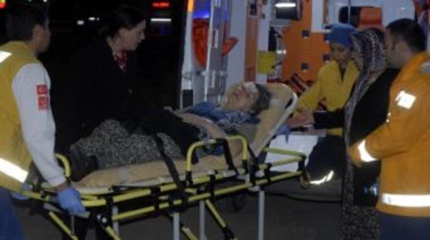 Gelini Tarafından D&ouml;v&uuml;len Kayınvalide Hastanelik Oldu