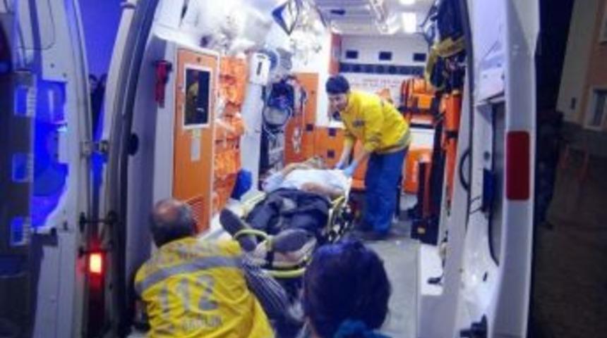 Aracından İndirip Darp Ettiler