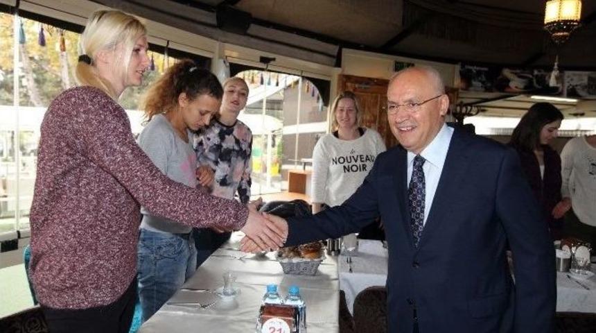 Yenimahalle&rsquo;den Hentbolculara Tam Destek