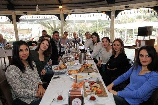 Yenimahalle&rsquo;den Hentbolculara Tam Destek 2