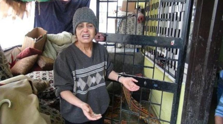 Şiddetli Yağmur, Mersin'de Hayatı Fel&ccedil; Etti