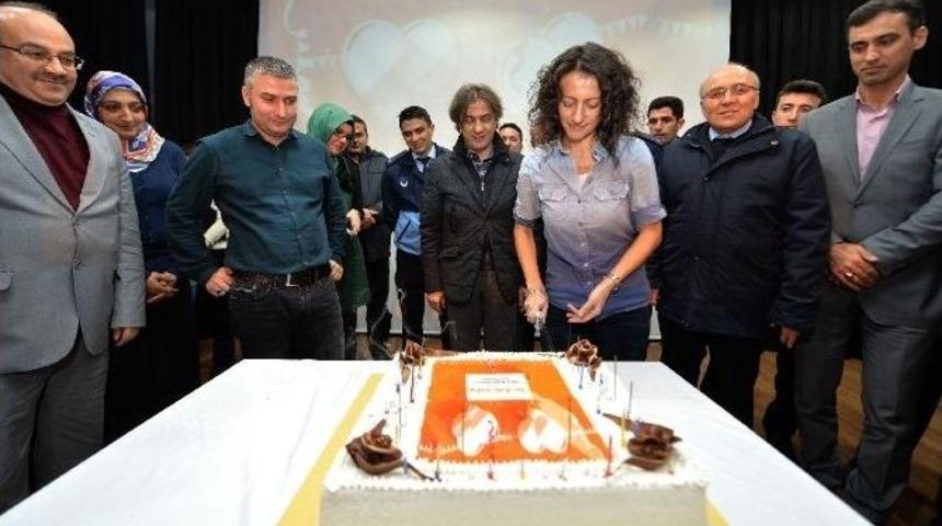 Beyoğlu Belediyesi &Ccedil;alışanlarına Doğum G&uuml;n&uuml; S&uuml;rprizi