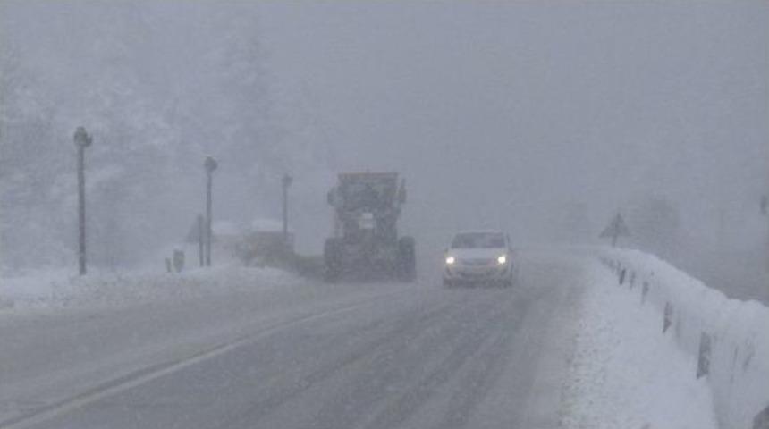 Bolu Dağı&rsquo;nda Kar Yağışı Devam Ediyor