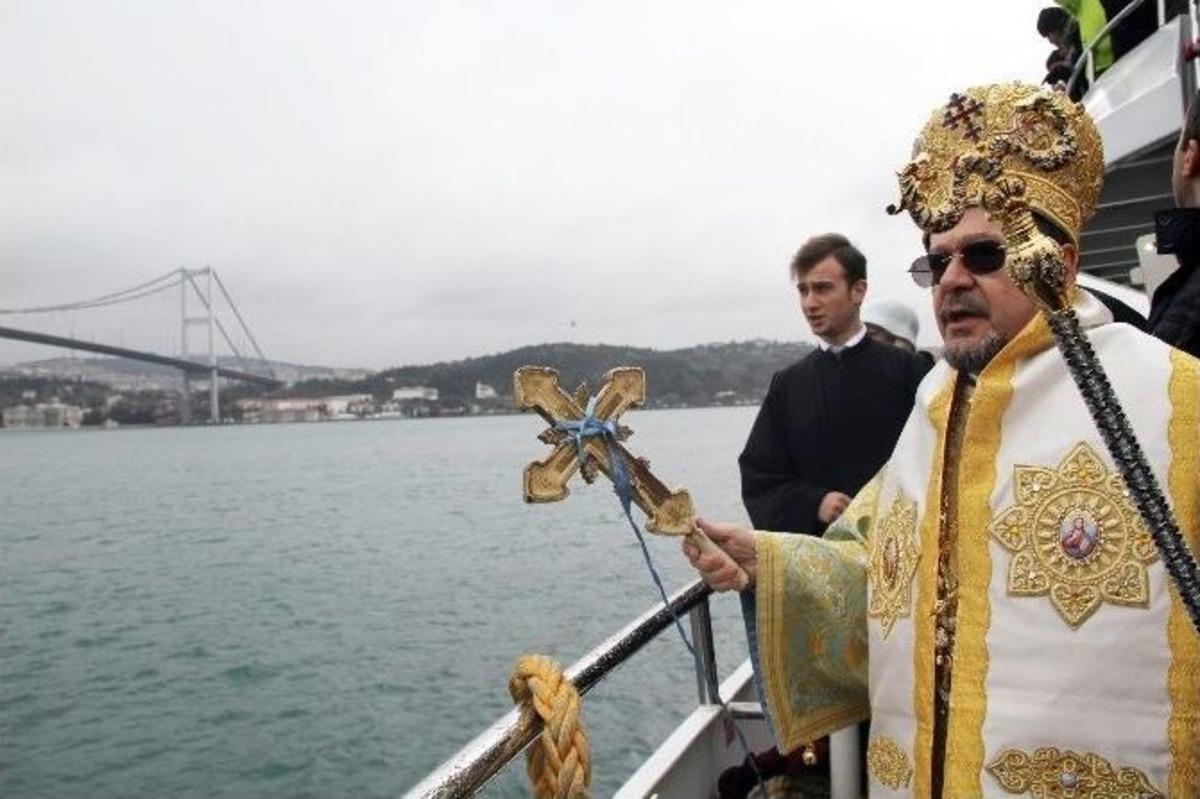 Ha&ccedil; &Ccedil;ıkarmak İ&ccedil;in Denize Sadece Bir Kişi Atladı