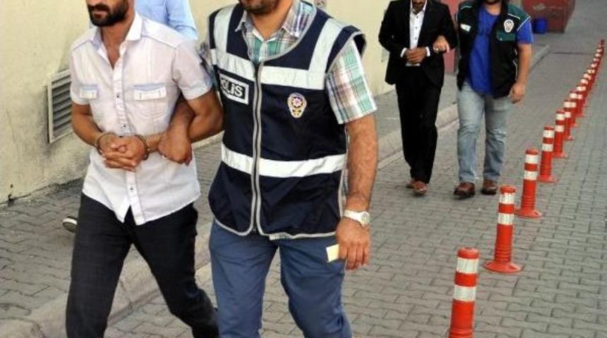 Kayseri'de Uyuşturucu Ticaretinden 3 Kişi Adliyeye G&ouml;nderildi