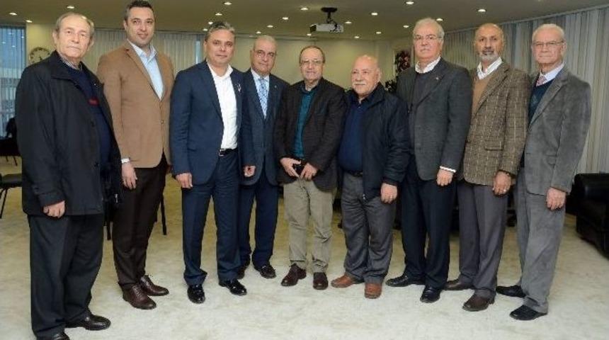 Başkan Uysal&rsquo;a Nazar Boncuğu