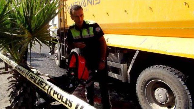 Kamyon &Ccedil;arpan Kadın &Ouml;ld&uuml;, 2 &Ccedil;ocuğu Yaralandı 2