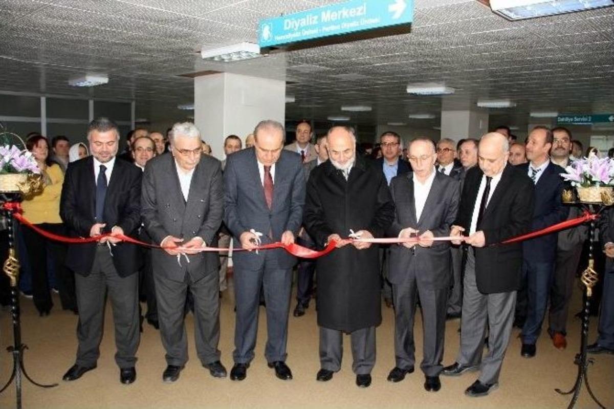 Tıp Fak&uuml;ltesi&rsquo;nde Yenilenen 4 Servisin A&ccedil;ılışı Yapıldı