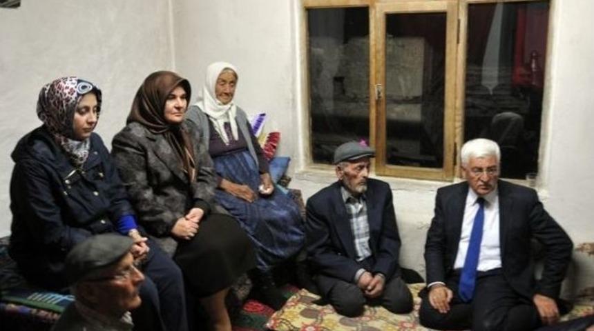 Vali Murat Koca&rsquo;dan Madenci Ailelerine Taziye Ziyareti