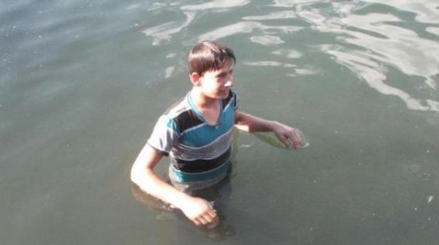 DENİZDE Y&Uuml;Z&Uuml;K ARADILAR