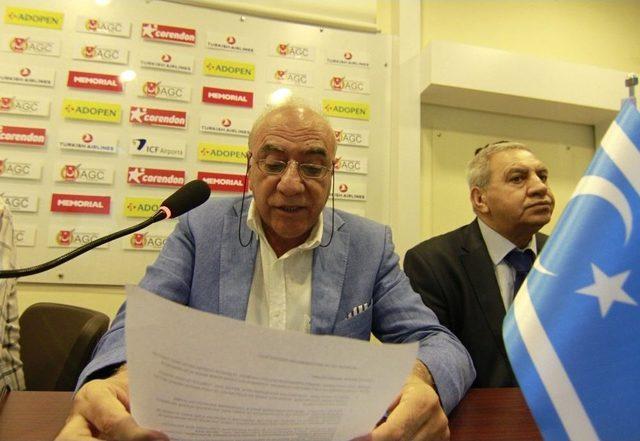 Antalya&rsquo;da T&uuml;rkmenlerden Referandum Tepkisi 1