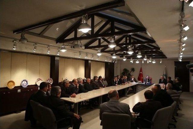 İl&ccedil;eler Şantiyeye D&ouml;necek 1