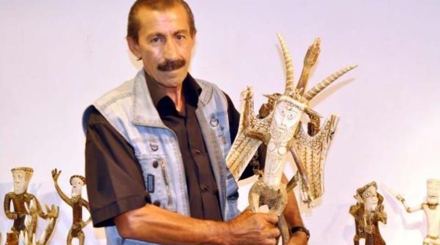 Geyik Boynuzundan Yaptığı Eserlerle Sergi A&ccedil;tı