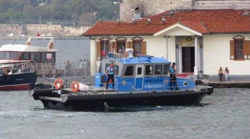 Kız Kulesi'ne Kadar Y&uuml;zmek Isteyince...