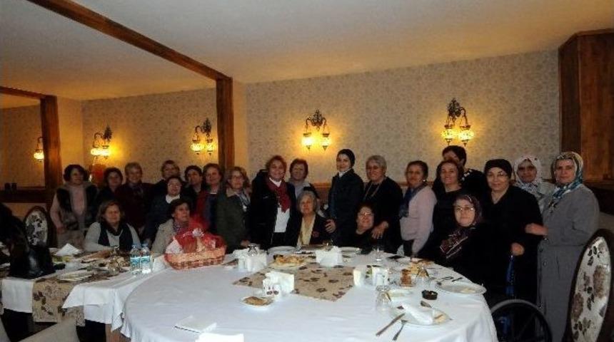 G&ouml;n&uuml;l Hanoğlu, Kastamonu&rsquo;yu Ziyaret Etti