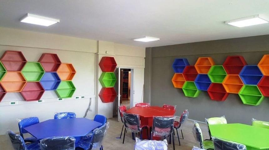 İzmit Belediyesi Eğitimin Hizmetinde