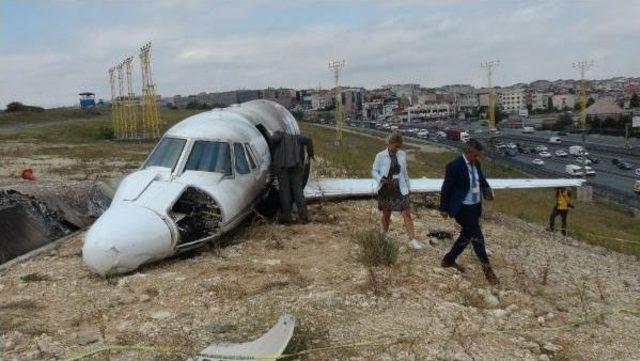 Kaza İnceleme Ekibi Düşen Uçağı Başında